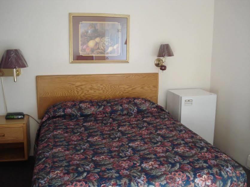 סאולט סאינטה מארי Satelite Motel מראה חיצוני תמונה